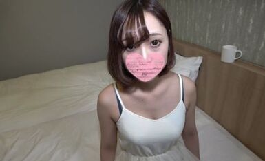 FC2PPV-1406626 完全顔出し♡美乳美尻のナイスバディなネイリストのキレカワ系女子ききちゃんにたっぷりと中出ししちゃいました♩