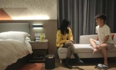 【胖子工作室】大圈高端奥迪女，跪着吸吮舔屌，怼着骚穴持续输出，搞得妹子受不了，要退钱走人