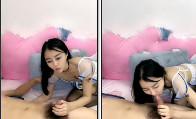 诱人的小少妇黑丝制服诱惑让小哥连续干两炮，全程露脸温柔的舔弄鸡巴，让小哥舔逼，抱在怀里吃奶蹂躏抽插