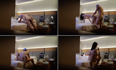 约漂亮小妹妹干半小时以上~偷拍网交良家~学生嫩妹~很害羞艹起来太爽了！