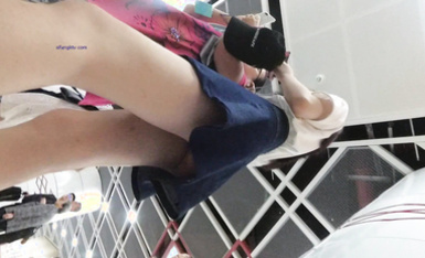 超高質量機場地鐵抄底5 驚現極品無內長腿美女 是方便借機小哥啪啪嗎 高清超高質量機場地鐵抄底 (3)