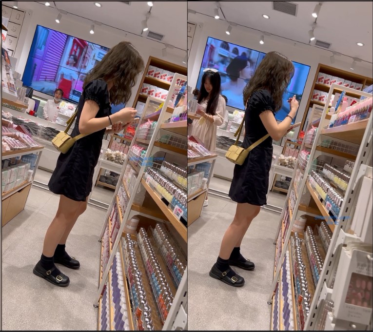 私房CD大神售价32元新作【 KFC-1121 】★长裙靓女专心打游戏，可爱内超清CD漏了2根毛.