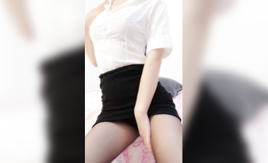 白虎福利姬@一口幼桃(萌白醬)新作 - 黑與白套裝 (1)