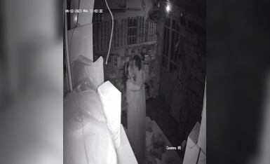 2023最新流出黑客 破解家庭攝像頭偷拍啪啪合集 小哥站著無套搞媳婦逼逼精液流了一地 (15)