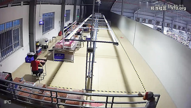 勁爆猛料監控偷拍 某工廠流水線主管潛規則女工，內射後一本正經裝作檢查工作幸虧主管是秒射男不然被發現了