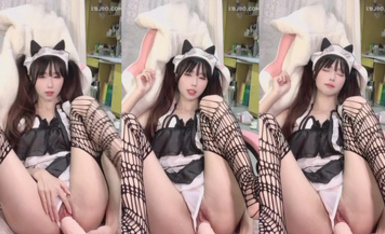 36萬粉蘿莉 小奶貓 露臉定製