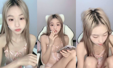 校花學妹！【你的初戀6】顏值逆天~超級粉嫩小b~全裸特寫 (9)