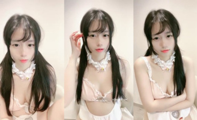 核彈！G奶校花20小時大合集【菠蘿果果】某一天忘帶口罩了，臉點同框，雪白的肌膚，翹臀撅起那刻頓時讓人一硬，屌炸了！ (1)