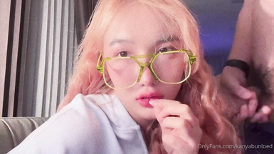 巨乳漂亮美眉吃雞啪啪【kanyabunloed】大奶子大乳暈 這身材真極品 人又漂亮 看著都硬邦邦