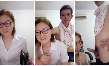 十个眼镜九个骚职业装斯文眼镜女白领兼职女主播网约纹身古惑仔炮友家里啪啪