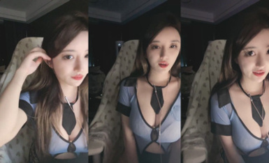 2024年最頂顏值，不斷刷新記錄【棉棉熊】奶子又大又白，真想上去舔幾口，含著大雞巴，眼神中全是風情 (3)