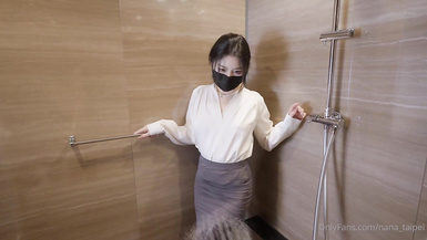 nana_taipei_娜娜浴室湿身诱惑