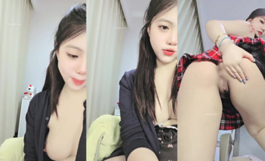 【天菜】超甜御姐騷逼美乳雞巴插逼自慰 (1)