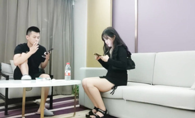 暑假賺外快，甜美溫柔今夜男友不在家，微胖也好玩，害羞靦腆做愛投入，物超所值