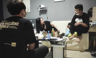 【小寶尋花】漂亮大奶小姐姐，一夜情聊什麼感情，你要觀戰嗎？看也要給錢，你體力不行啊，性格開朗愛笑，吐槽小哥不夠猛，上來猛懟幾下就射了