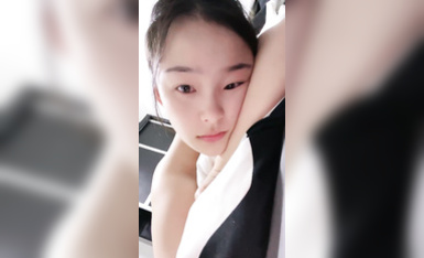 小海豚大學生 完美巨乳身材下，長著一副蘿莉臉，極品姬！3