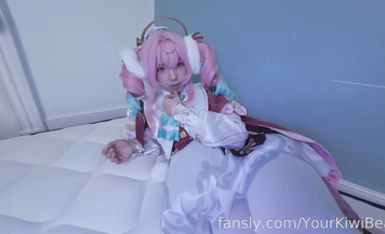 青春可愛美少女福利姬【yourkiwibear】最新作品合集，新春拜年與哥哥亂倫等多部精彩串燒 (2)