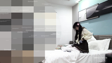 推特網紅約炮大神【胖爺的奇妙之旅】千元SVIP 三位高顏值JK 無套爆操內射各種蘿莉少女 長得跟野豬也能操到這么多小嫩逼 (1)
